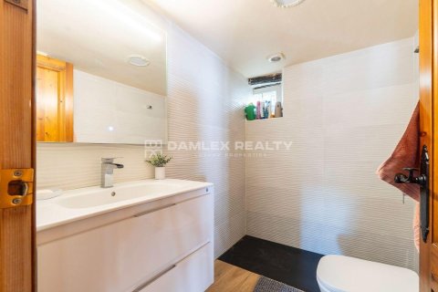 Villa for sale in Santa Cristina d'Aro, Girona, Spain 5 bedrooms, 415 sq.m. No. 177009 - photo 14