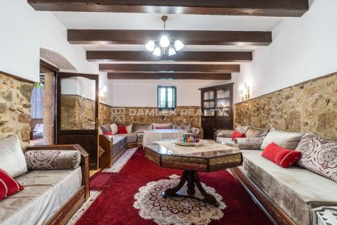 Villa for sale in Santa Cristina d'Aro, Girona, Spain 5 bedrooms, 415 sq.m. No. 177009 - photo 8