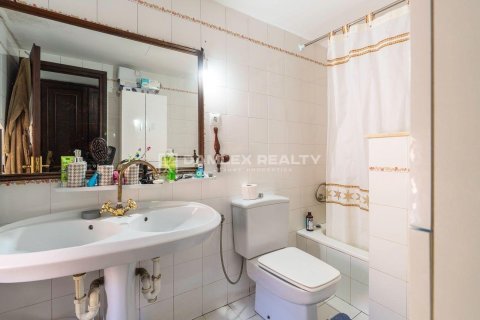 Villa for sale in Santa Cristina d'Aro, Girona, Spain 5 bedrooms, 415 sq.m. No. 177009 - photo 24