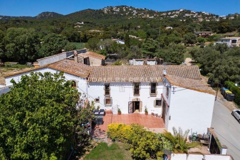Villa in Santa Cristina d'Aro, Girona, Spain 5 bedrooms, 415 sq.m. No. 177009