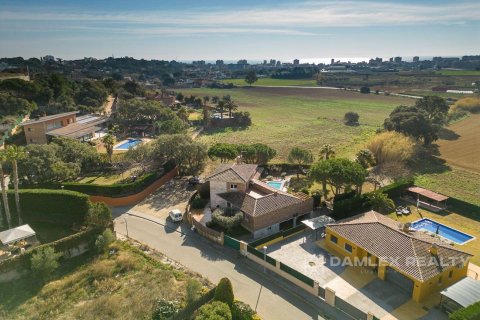 Villa for sale in Calonge, Girona, Spain 5 bedrooms, 526 sq.m. No. 177006 - photo 2