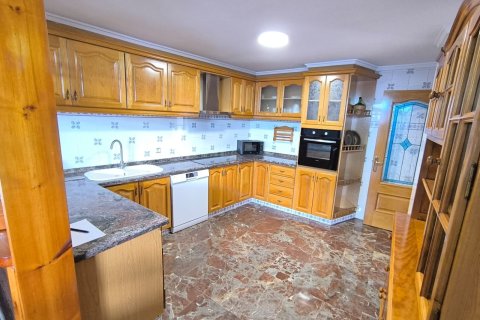 Townhouse zum Verkauf Sax, Alicante, Spanien 5 Schlafzimmer, 314 m2 Nr. 139378 - Foto 3