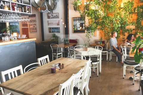 Продажа коммерческой недвижимости в Старый город, Барселона, Испания 304м2 №151891 - фото 2