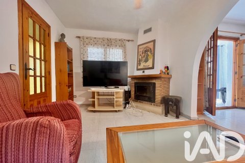 House for sale in Alcala De Xivert, Castellon, Spain 4 bedrooms, 210 sq.m. No. 173225 - photo 15