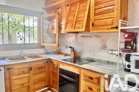House for sale in Alcala De Xivert, Castellon, Spain 4 bedrooms, 210 sq.m. No. 173225 - photo 17