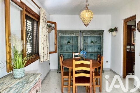 House for sale in Alcala De Xivert, Castellon, Spain 4 bedrooms, 210 sq.m. No. 173225 - photo 25