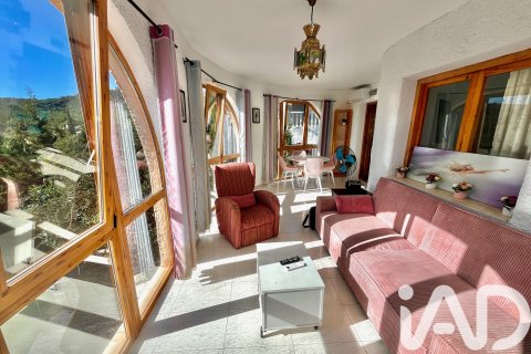 House for sale in Alcala De Xivert, Castellon, Spain 4 bedrooms, 210 sq.m. No. 173225 - photo 22