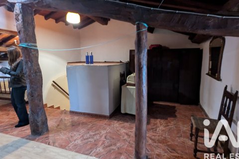 Huoneisto myytävänä Ezcaray, La Rioja, Espanja, 4 makuuhuonetta, 342 m2 No. 173222 - kuva 29