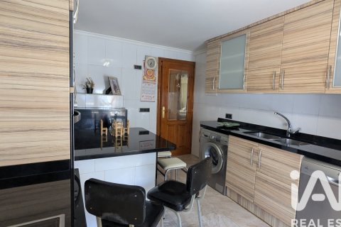 Huoneisto myytävänä Ezcaray, La Rioja, Espanja, 4 makuuhuonetta, 342 m2 No. 173222 - kuva 13