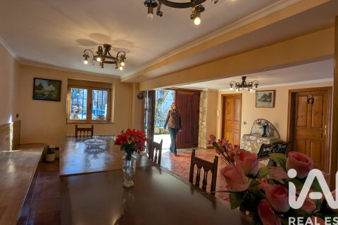 Huoneisto myytävänä Ezcaray, La Rioja, Espanja, 4 makuuhuonetta, 342 m2 No. 173222 - kuva 8