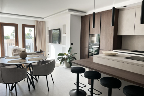 Kattohuoneisto myytävänä Nueva Andalucia, Malaga, Espanja, 3 makuuhuonetta, 100 m2 No. 109551 - kuva 18