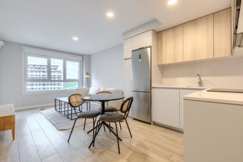 Apartamento en venta en Madrid, España 1 dormitorio, 63 m2 No. 180421 - foto 5