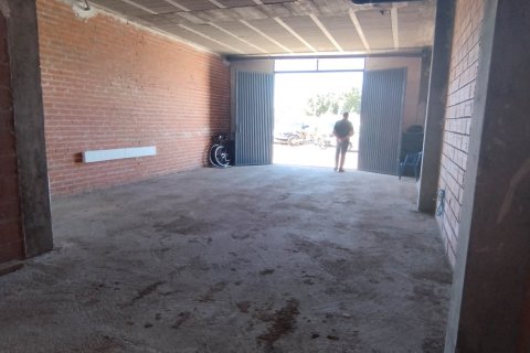 Аренда коммерческой недвижимости в Кастельянос де Морискос, Саламанка, Испания 71м2 №154337 - фото 9