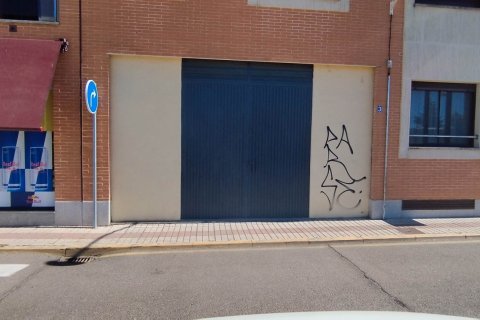 Аренда коммерческой недвижимости в Кастельянос де Морискос, Саламанка, Испания 71м2 №154337 - фото 3