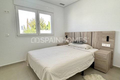 Villa till salu i Benijofar, Alicante, Spanien 3 sovrum, 120 kvm. Nr. 144611 - foto 12