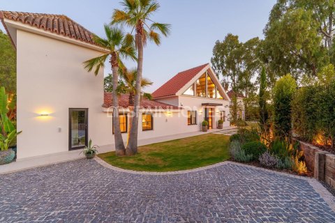 Villa zum Verkauf in Marbella, Malaga, Spanien 5 Schlafzimmer, 336 m2 Nr. 144612 - Foto 5