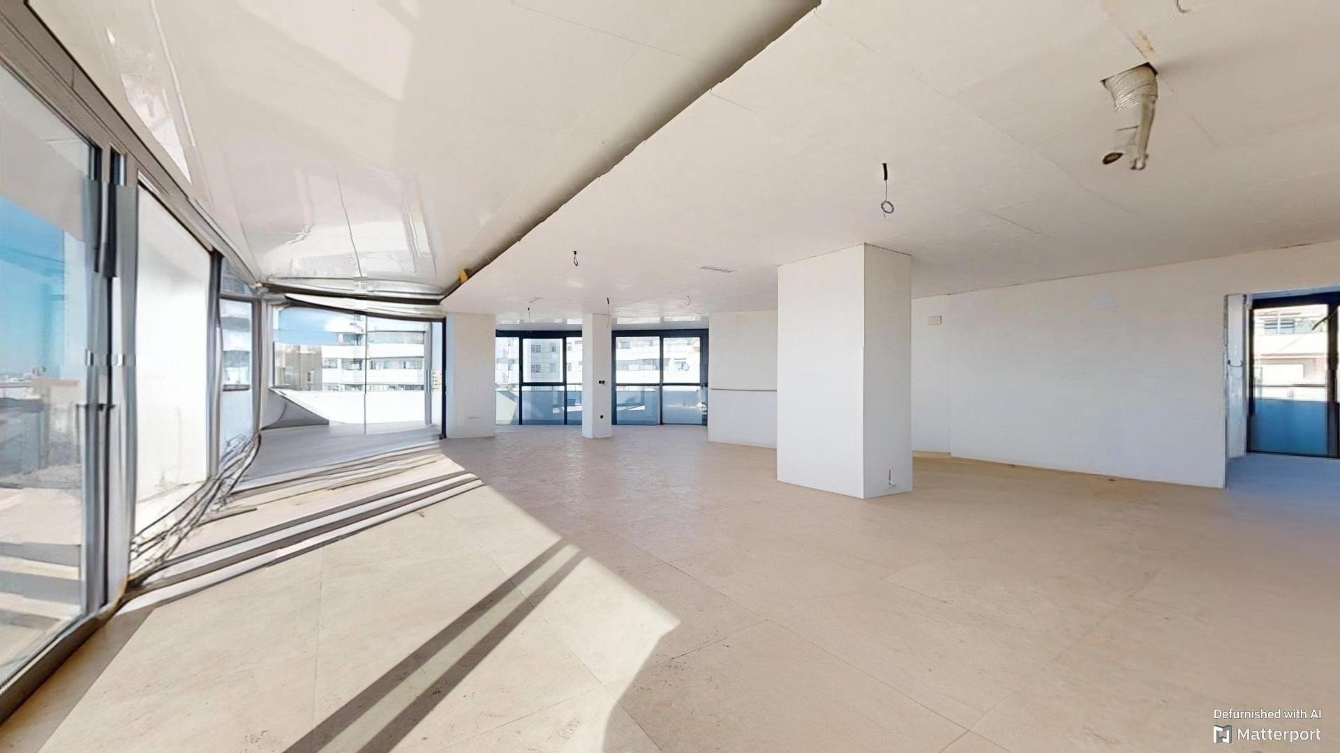 Huoneisto Valencia, Espanja 6 makuuhuonetta, 330 m2 No. 133341