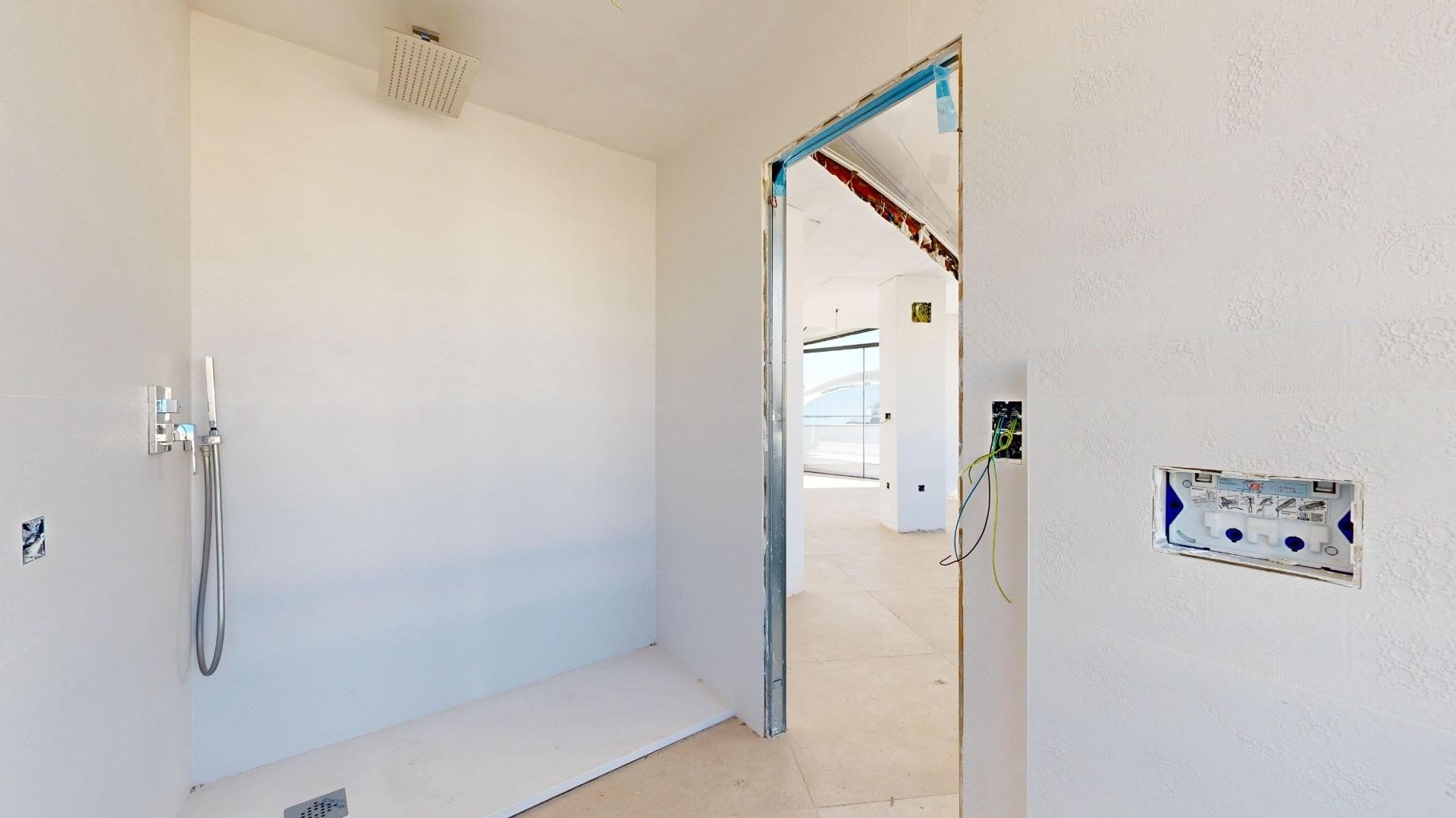 Huoneisto Valencia, Espanja 6 makuuhuonetta, 330 m2 No. 133341