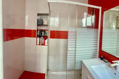 Apartamento en venta Valencia, València, España 4 dormitorios, 158 m2 No. 133345 - foto 8