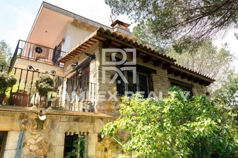 Willa w Lloret de Mar, Girona, Hiszpania 8 sypialni, 300 mkw. nr 176944 – zdjęcie 11