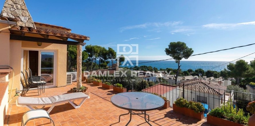 Willa w Platja D'aro, Girona, Hiszpania 6 sypialni, 361 mkw. nr 176947