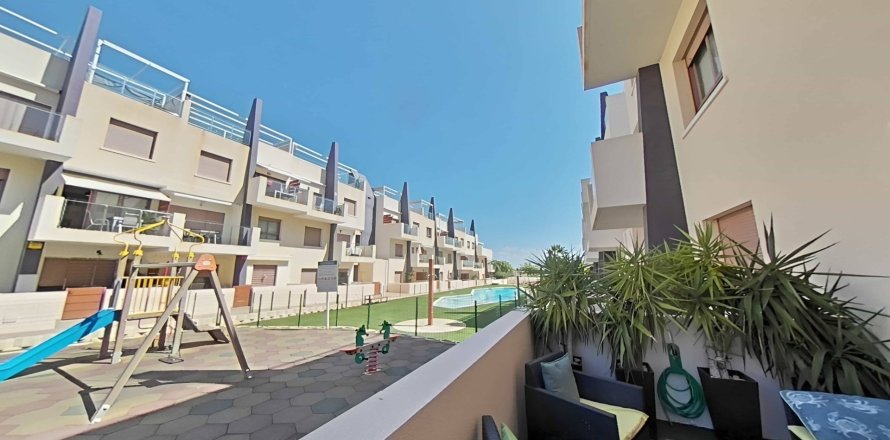 Bungalow Torre de la Horadada, Alicante, Spanien 2 Schlafzimmer, 147 m2 Nr. 138625