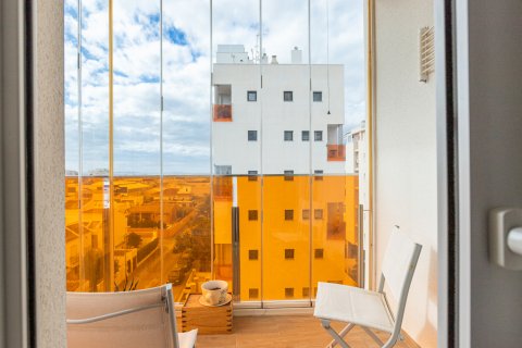 Apartment for sale in Torrevieja, Alicante, Spain 2 bedrooms, 55 sq.m. No. 155906 - photo 15