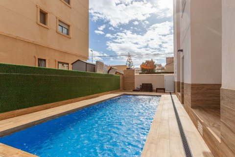 Apartment for sale in Torrevieja, Alicante, Spain 2 bedrooms, 55 sq.m. No. 155906 - photo 21