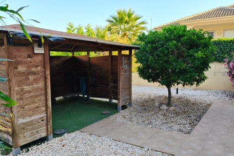 Villa till salu i La Romana, Alicante, Spanien 2 sovrum, 101 kvm. Nr. 137871 - foto 14