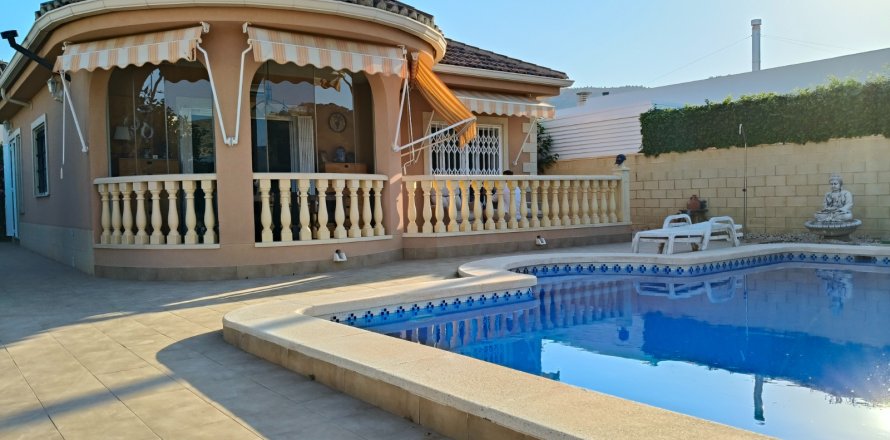 Villa i La Romana, Alicante, Spanien 2 sovrum, 101 kvm. Nr. 137871