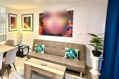 Apartment à vendre à Alicante, Espagne, 3 chambres, 105 m2 No. 196735 - photo 6