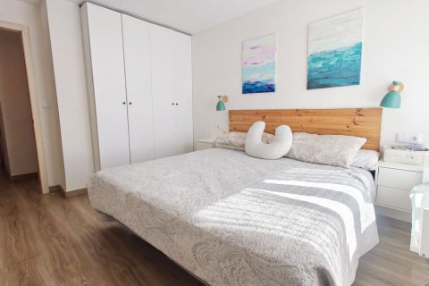 Apartment à vendre à Alicante, Espagne, 3 chambres, 94 m2 No. 196734 - photo 11