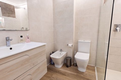 Apartment à vendre à Alicante, Espagne, 3 chambres, 94 m2 No. 196734 - photo 15