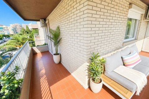 Apartment à vendre à Alicante, Espagne, 3 chambres, 120 m2 No. 196733 - photo 7