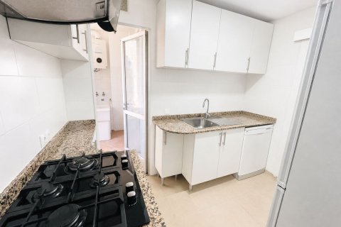 Apartment à vendre à Alicante, Espagne, 3 chambres, 120 m2 No. 196733 - photo 10