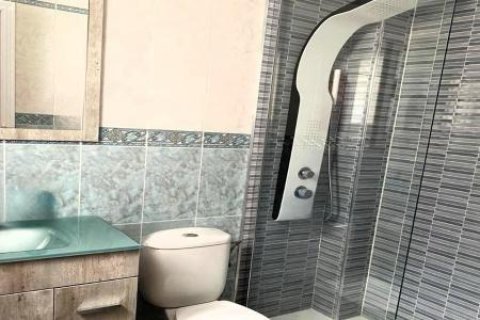 Penthouse w Torrevieja, Alicante, Hiszpania 3 sypialnie, 89 mkw. nr 155758 – zdjęcie 15