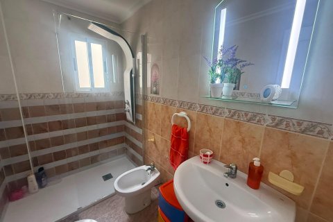 Penthouse w Torrevieja, Alicante, Hiszpania 3 sypialnie, 90 mkw. nr 155758 – zdjęcie 12
