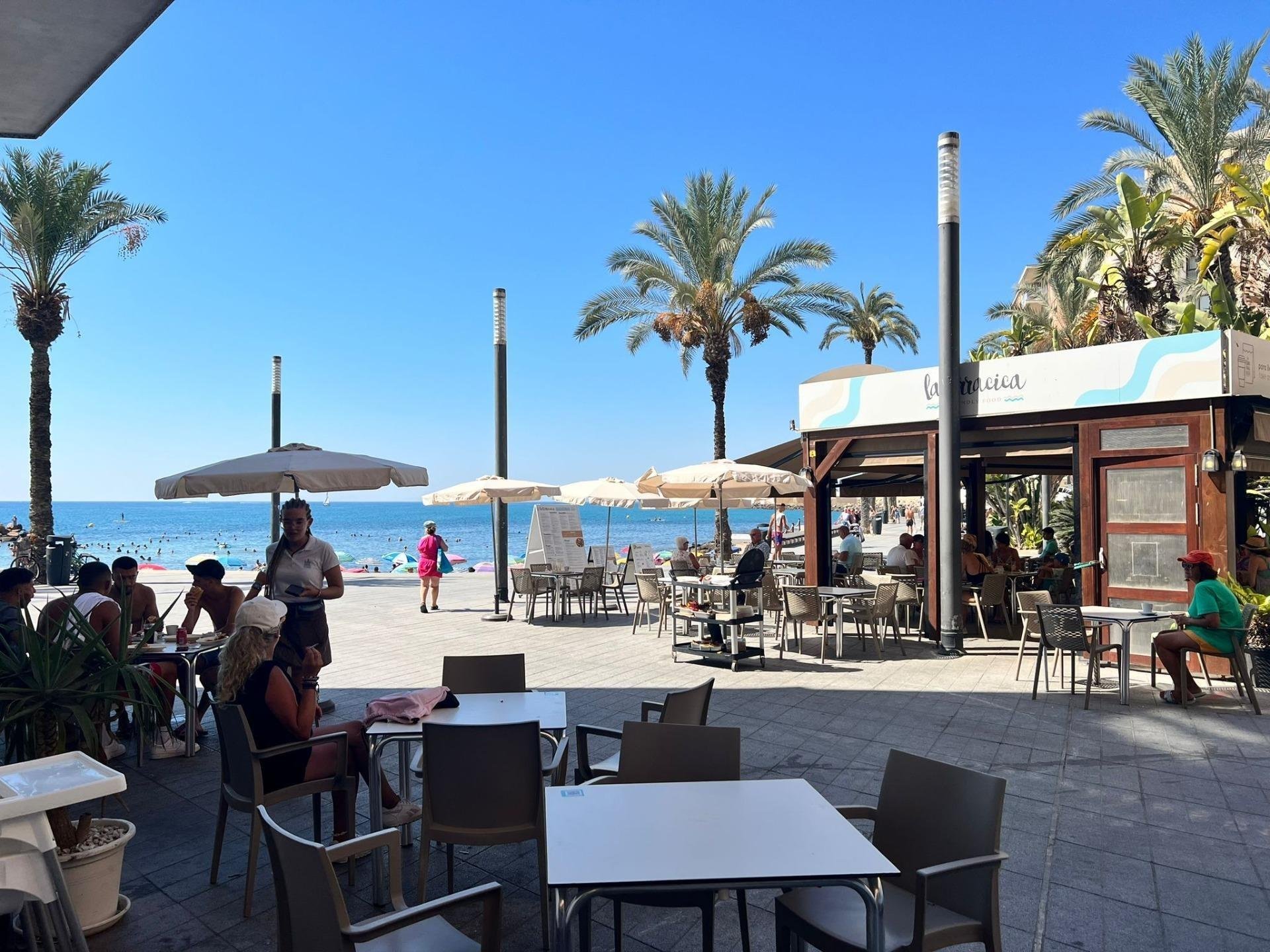Apartament w Torrevieja, Alicante, Hiszpania 4 sypialnie, 120 mkw. nr 155760