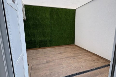 Huoneisto myytävänä Torrevieja, Alicante, Espanja, 2 makuuhuonetta, 67 m2 No. 155761 - kuva 16