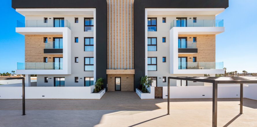 Квартира в Лос-Алькасарес, Мурсия, Испания 3 спальни, 97м2 №151454