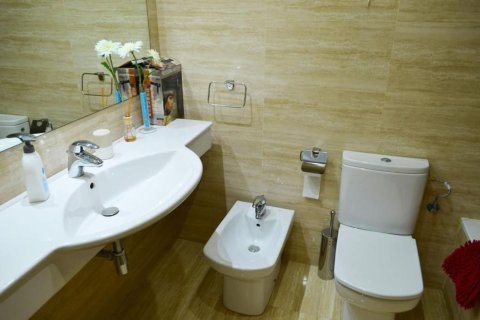 Apartamento en venta en España 4 dormitorios, 155 m2 No. 168988 - foto 28