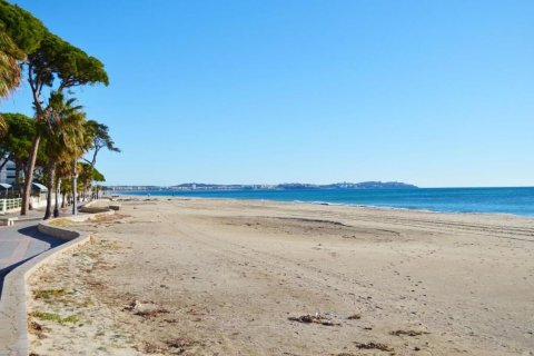 Apartamento en venta en España 4 dormitorios, 155 m2 No. 168988 - foto 3