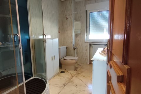 Apartment for sale in Leon, Spain 3 bedrooms, 131 sq.m. No. 185777 - photo 7