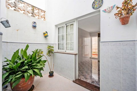 Townhouse for sale in Ciutadella De Menorca, Menorca, Spain 2 bedrooms, 114 sq.m. No. 167942 - photo 8
