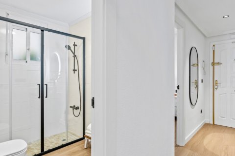 Apartamento en venta en Alicante, España 2 dormitorios, 68 m2 No. 190166 - foto 24