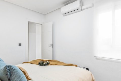 Apartamento en venta en Alicante, España 2 dormitorios, 68 m2 No. 190166 - foto 8