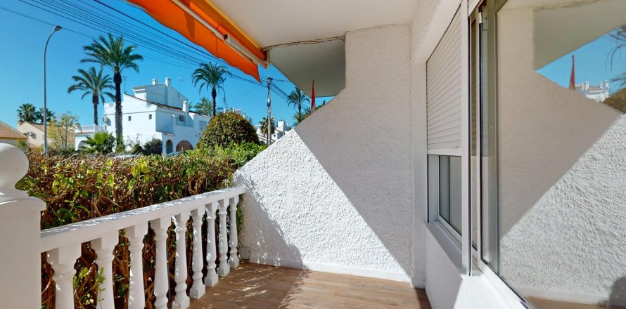 Bungalow in Villamartin, Alicante, Spain 2 bedrooms, 90 sq.m. No. 190190