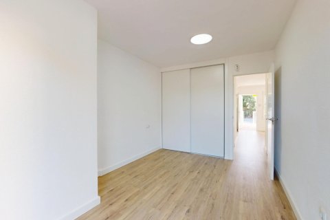 Bungalow for sale in Villamartin, Alicante, Spain 2 bedrooms, 90 sq.m. No. 190190 - photo 20