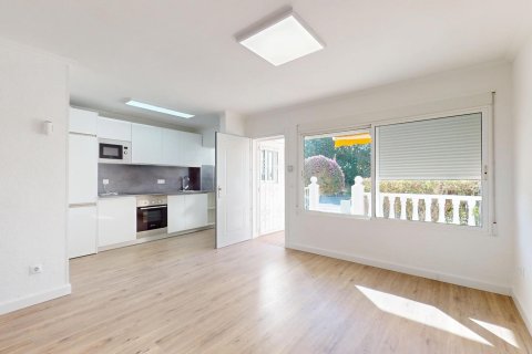 Bungalow for sale in Villamartin, Alicante, Spain 2 bedrooms, 90 sq.m. No. 190190 - photo 8