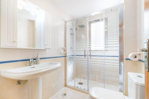 Wohnung zum Verkauf in Torrevieja, Alicante, Spanien 2 Schlafzimmer, 75 m2 Nr. 190192 - Foto 12